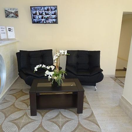 Отель "Luisa" Gagra Exterior photo